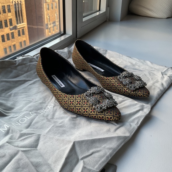 Manolo Blahnik Jacquard Hangisi - stunning and hard to find - Picture 2 of 9